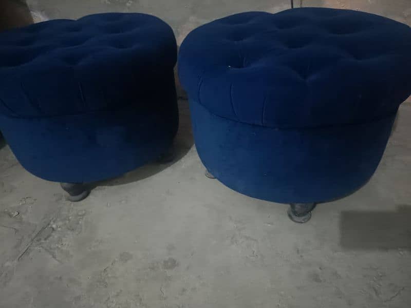 sofa 4 seater puffy set 1