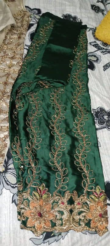 3 Piece Brand New readymade Fancy Suit for sale . 2