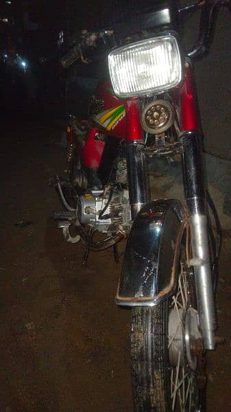 classic 2023 unregistered bike only 5months used 3