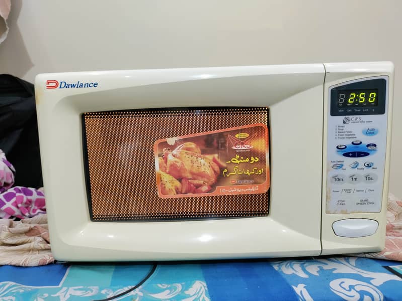 Microwave oven dawlance unused 10/10 0