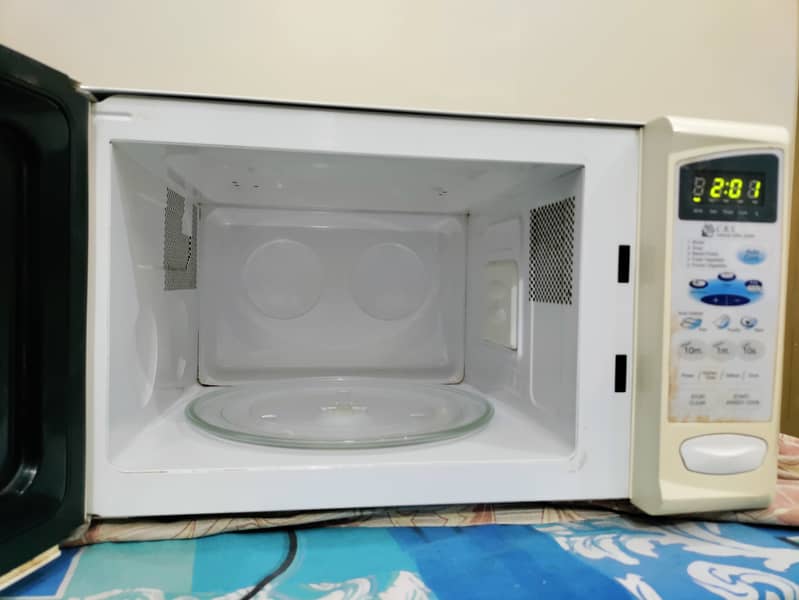 Microwave oven dawlance unused 10/10 4