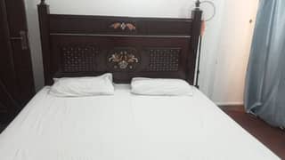 King Size Double Bed 0