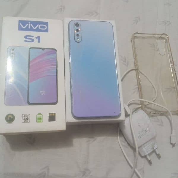 vivo S1 pone hay . betteryt time so good diba charger back potch 1