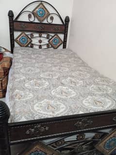 single bed with mattress