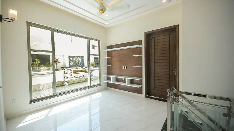 6 Bed Room 1 Kanal House Availabel For Rent In DHA Phase 4 16