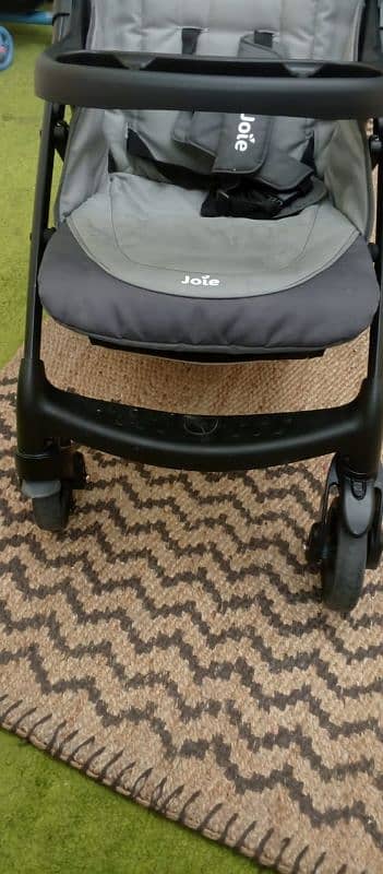 imported Joy brand stoller in neat clean good condition used  2 months 2