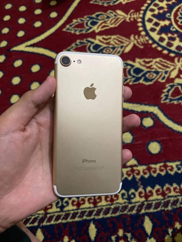 10/10 condition iphone 7 by pass cont+wtsp03195029608 3