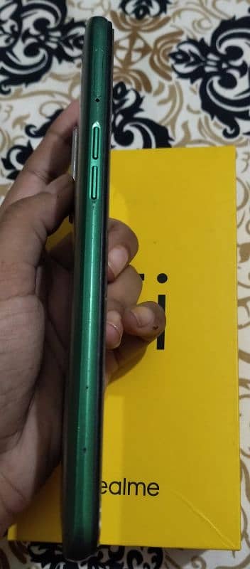 Realme 5i(4/64GB) in Forest Green color 5