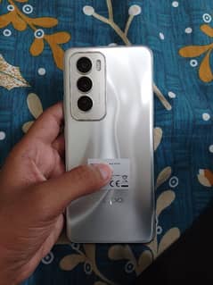 oppo Reno 12 5g new condition 11 mont warante white collar 512gb