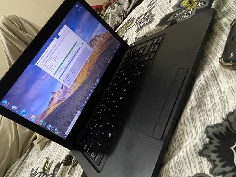 Dell latitude 5290 i5 7th gen 10/10 7