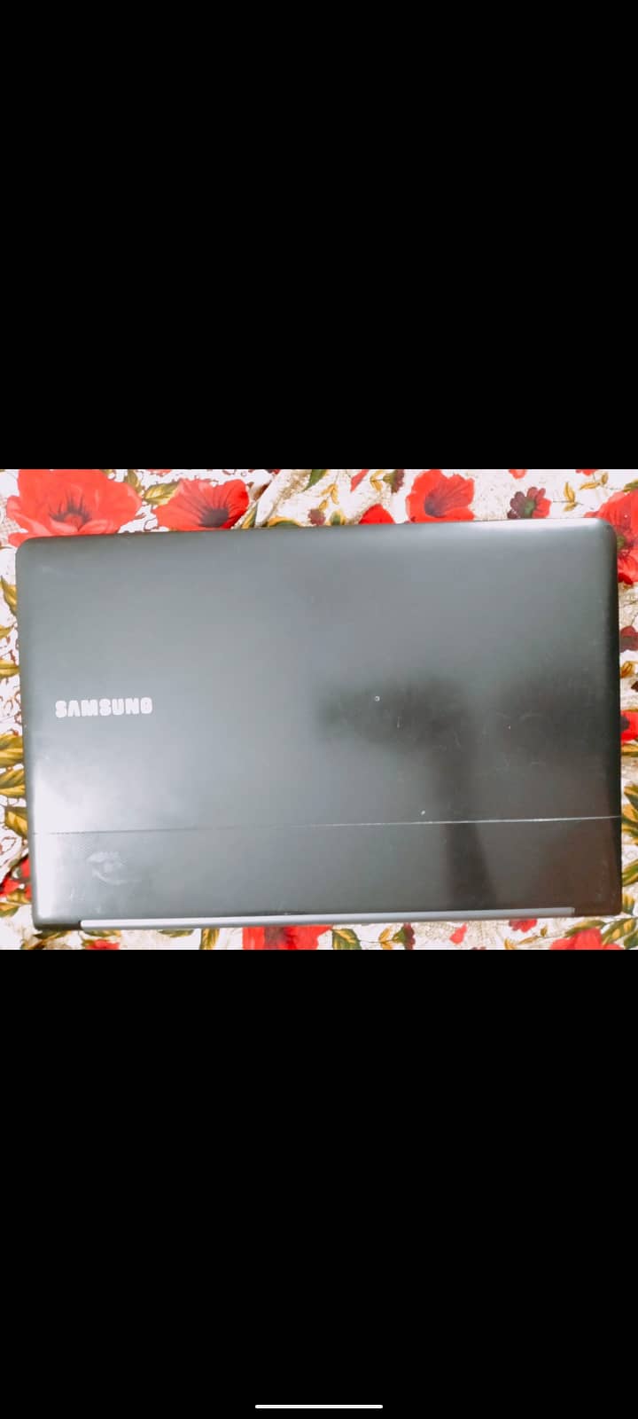 6 Month Old Samsung Laptop with Excellent Condition and Charger 2