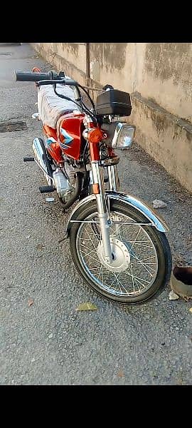 Honda 125 urgent sale geneion condition 1