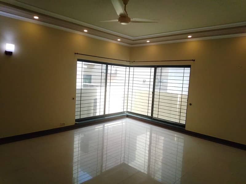 7 Bed Room Kanal House With BASEMENT For Rent In DHA Phase 5-A-Lahore 10