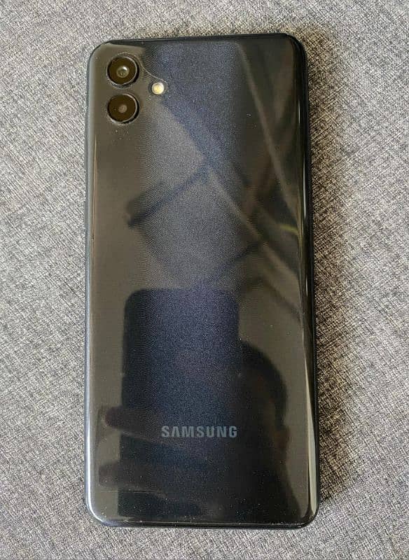 Samsung galaxy a04 (3/32)Gb 3