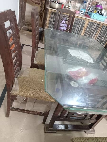 dinning table for sale with 6 chairs 1