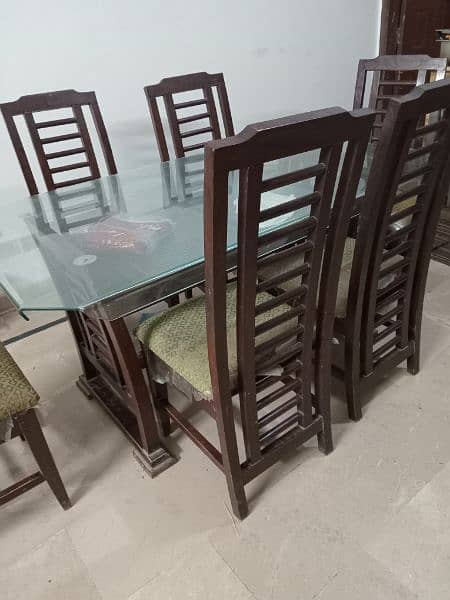 dinning table for sale with 6 chairs 5