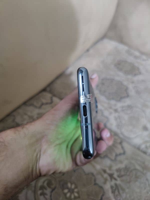 oneplus 9 pro A1 condition only lines in panel 256gb 1