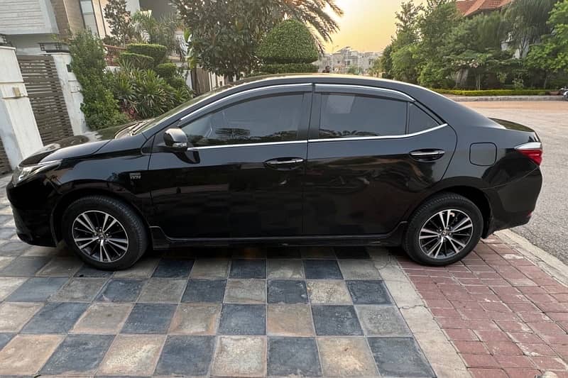 Toyota Corolla Altis 2019 6