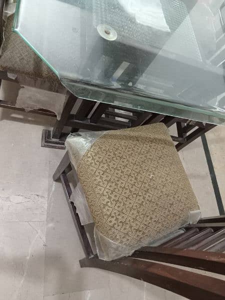 dinning table for sale with 6 chairs 12