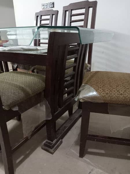 dinning table for sale with 6 chairs 13