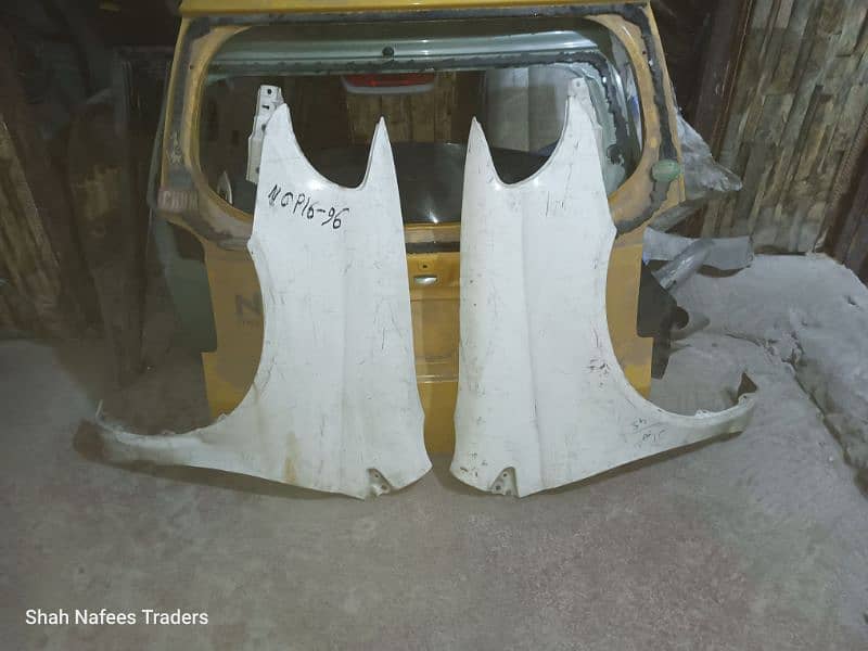 Toyota Platz 1999-2001 Fenders - Toyota Platz 2000 Trunk - Platz Parts 0