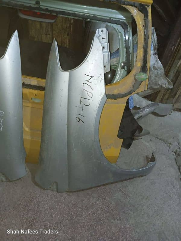 Toyota Platz 1999-2001 Fenders - Toyota Platz 2000 Trunk - Platz Parts 5