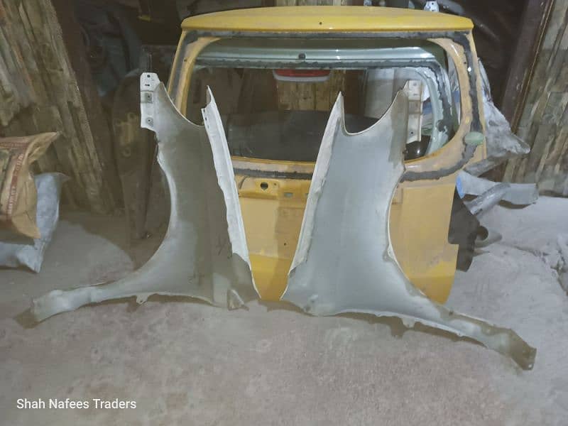 Toyota Platz 1999-2001 Fenders - Toyota Platz 2000 Trunk - Platz Parts 8