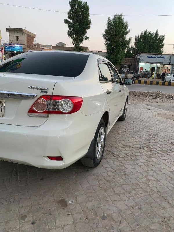 Toyota Corolla XLI 2013 9