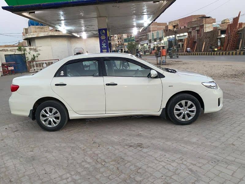 Toyota Corolla XLI 2013 12