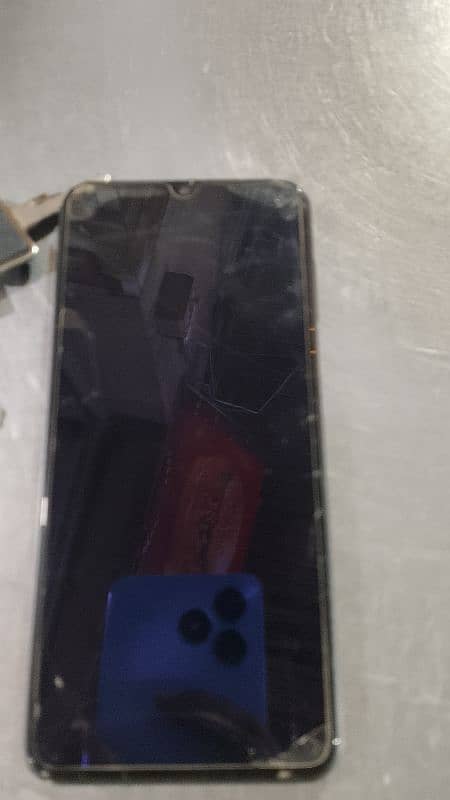 Samsung A13  4/128glass broken only working krha ha 6