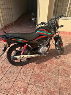 Honda CB125F