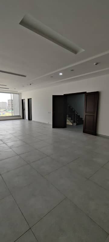 8 Marla Floor Available For Rent in DHA phase 3 y block 2