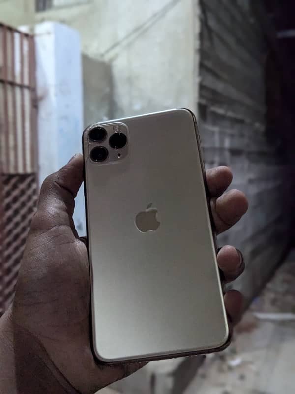 iphone 11 pro max 1