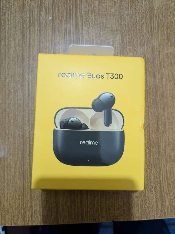 Realme Buds T300 true wireless earbuds ANC packed 0