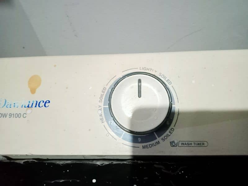 Dawlance DW-9100C Washing Machine in Very Good Condition 1