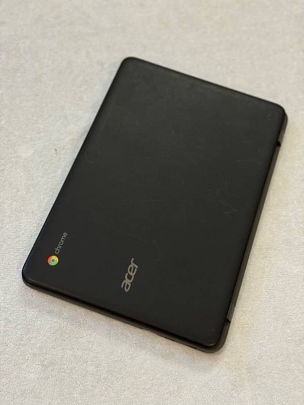 Acer C732 Chromebook Touchscreen latest update 2027 4/32gb playstore 1