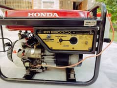 Branded Generator HONDA - ER 2500 CX, in Excellent Mint Condition.