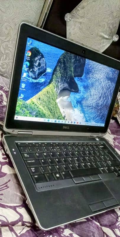 Dell Laptop 4