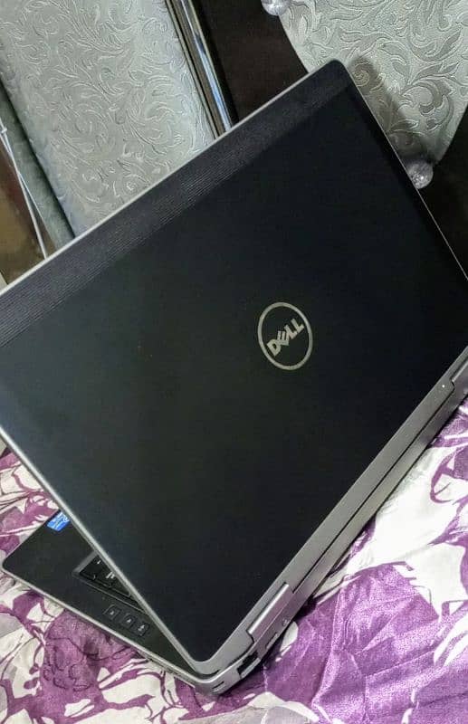 Dell Laptop 5