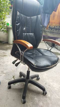 boss chair 0