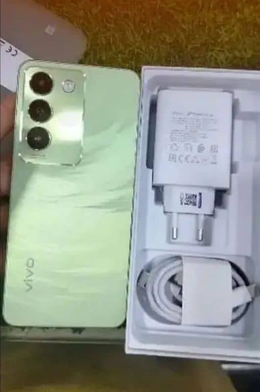 Vivo Y100 One Hand Used Lush Condition 10/10 2