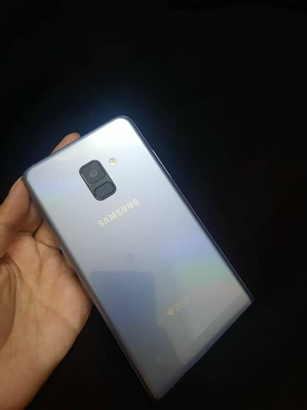 Samsung galaxy A8+ 2