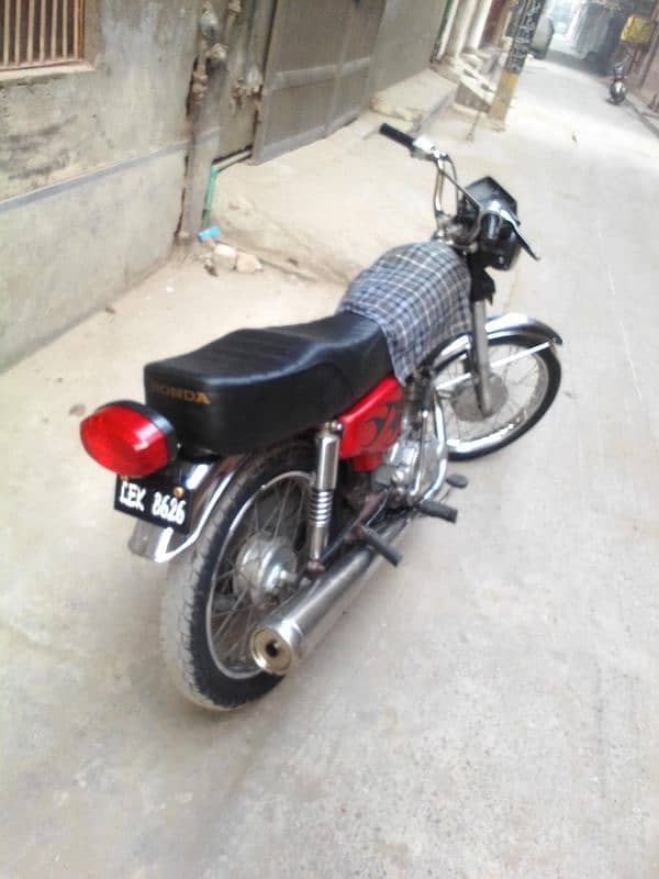 125 Honda 2009 model 5