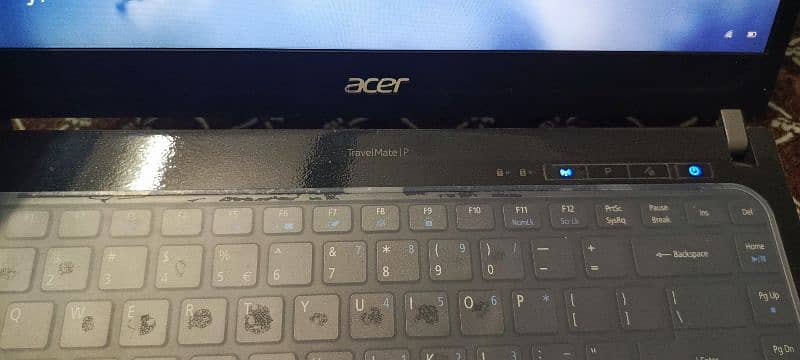 Acer i7 UltraBook TravelMate P645 3