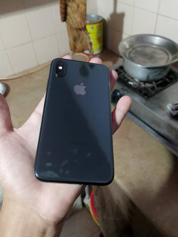 IPHONE XS  non pta factory unlock exchange  possible 5