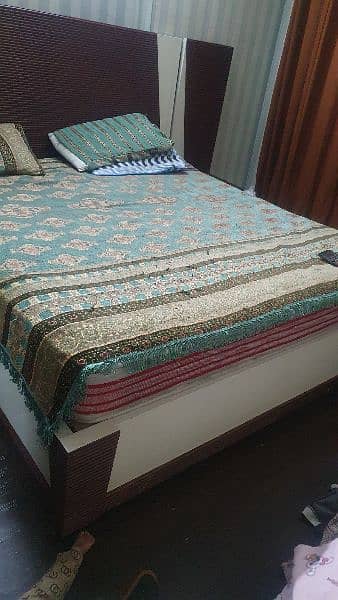 BED SET (BED AND SIDE TABLES) FOR SALE 1