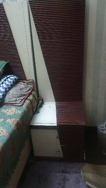 BED SET (BED AND SIDE TABLES) FOR SALE 2