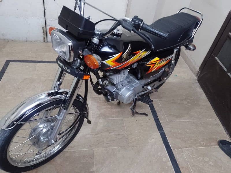 Honda cg 125 2021 for sale in Karachi all Punjab number 1