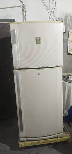 Dawlance fridge good condition cooling 100%