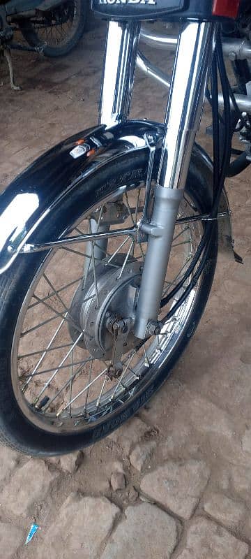 New condition Honda   sillanwali zila sorgdha. 2